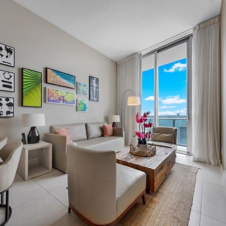 Wake Up To The Sound Of Waves In A Stylish Condo In A Luxury Resort Hollywood Kültér fotó