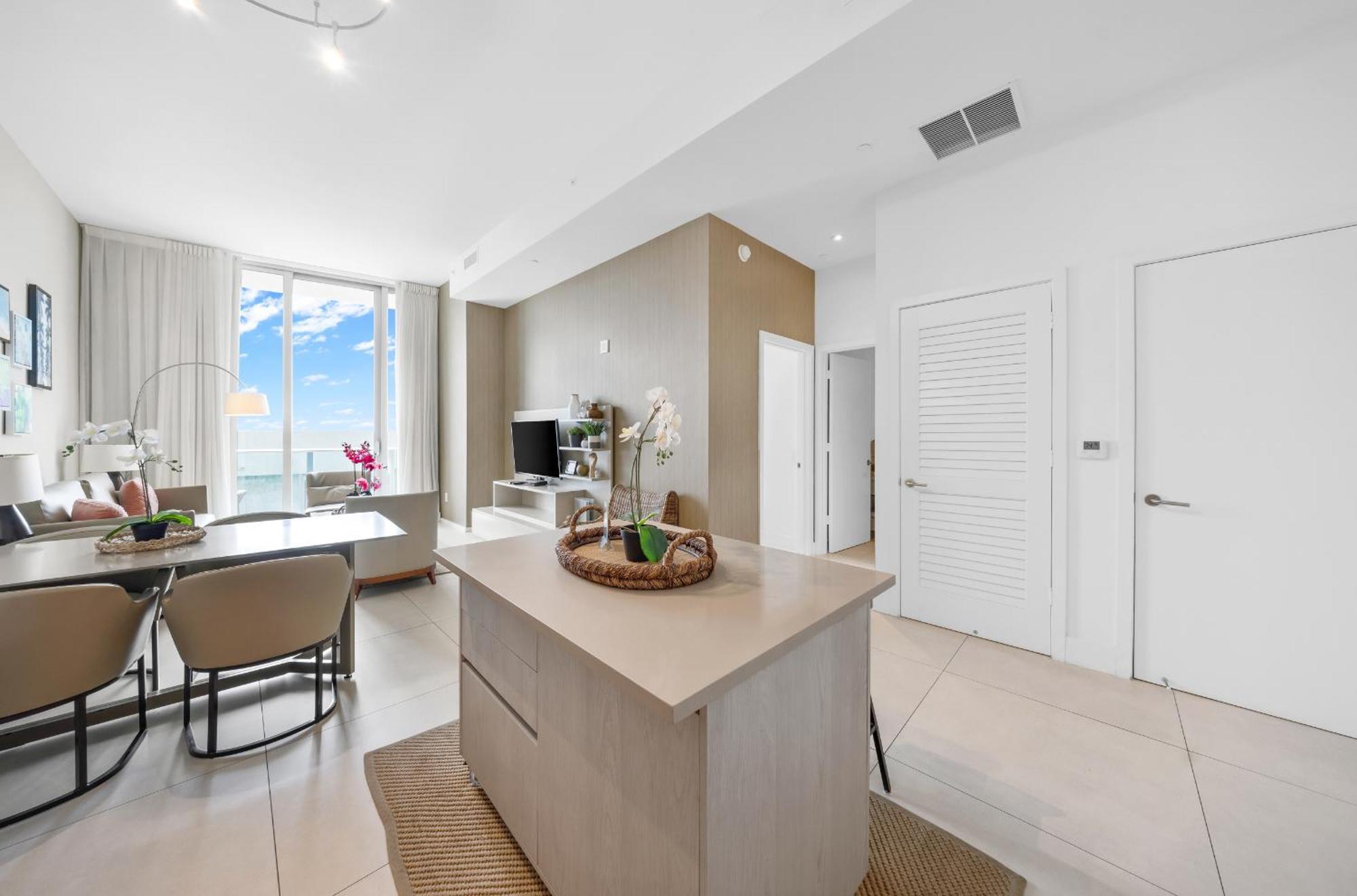 Wake Up To The Sound Of Waves In A Stylish Condo In A Luxury Resort Hollywood Kültér fotó